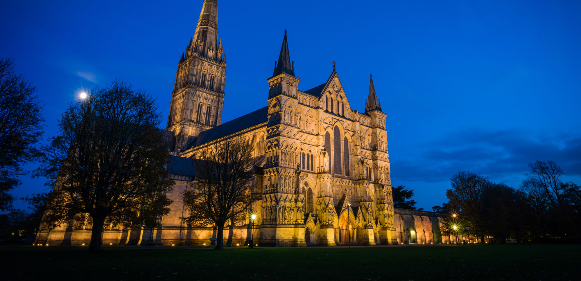 salisbury cathedral tour